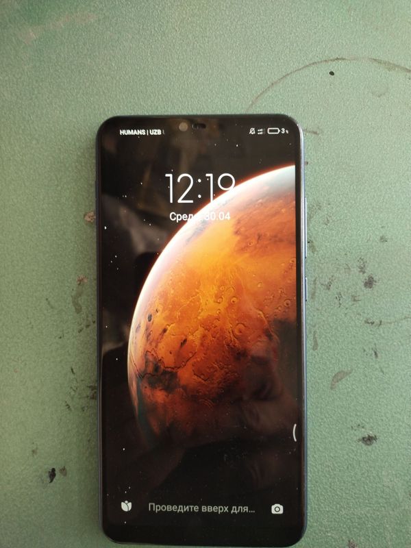 Mi 8 Lite sotiladi Mi 8 Lite sotiladi