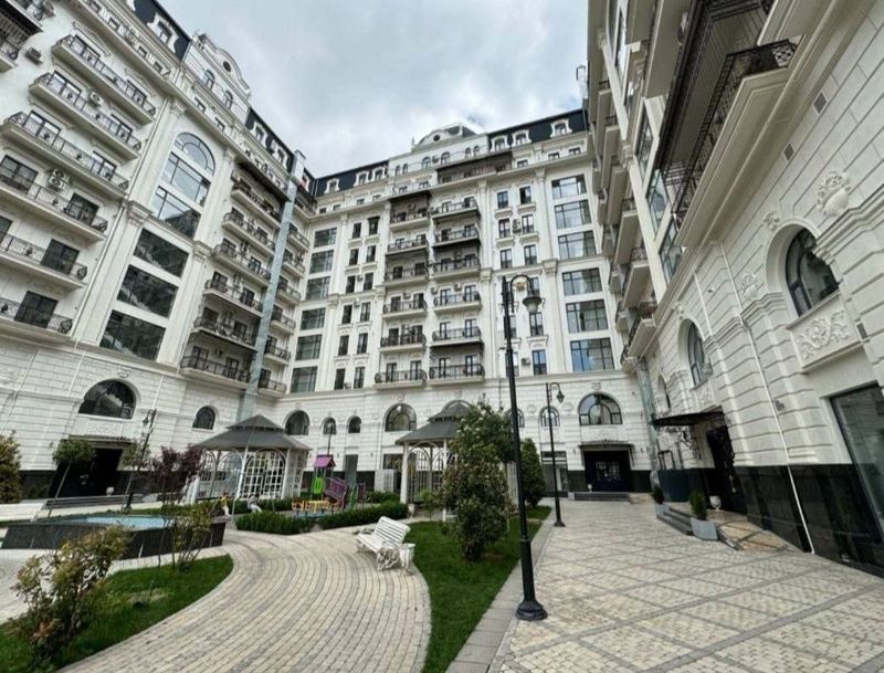 Продается 4хком в центре новостройка Казахстан Продается 4хком в центре новостройка Казахстан