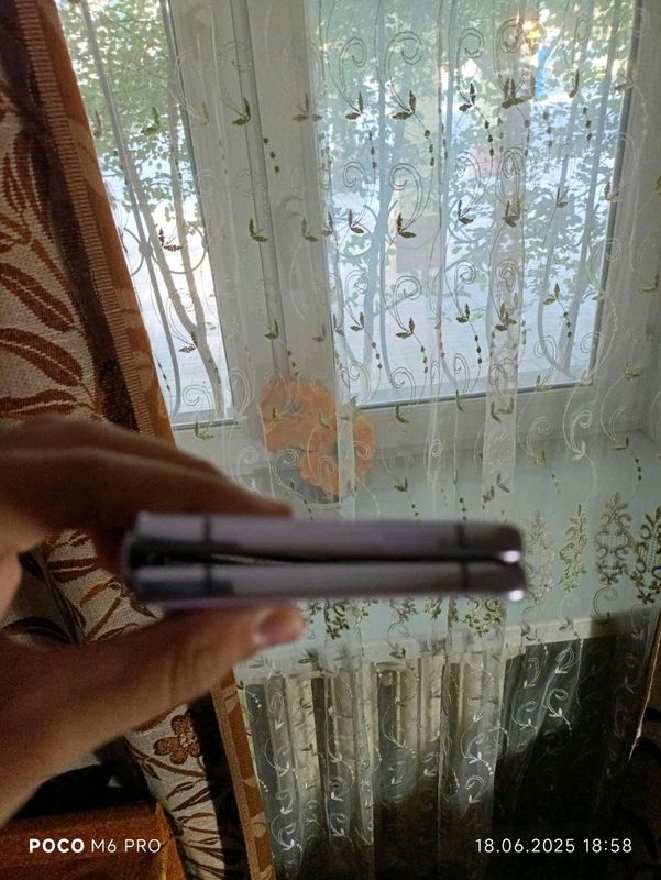 Samsung galaxy Z flip 4обмен на всё что угодно Samsung galaxy Z flip 4обмен на всё что угодно