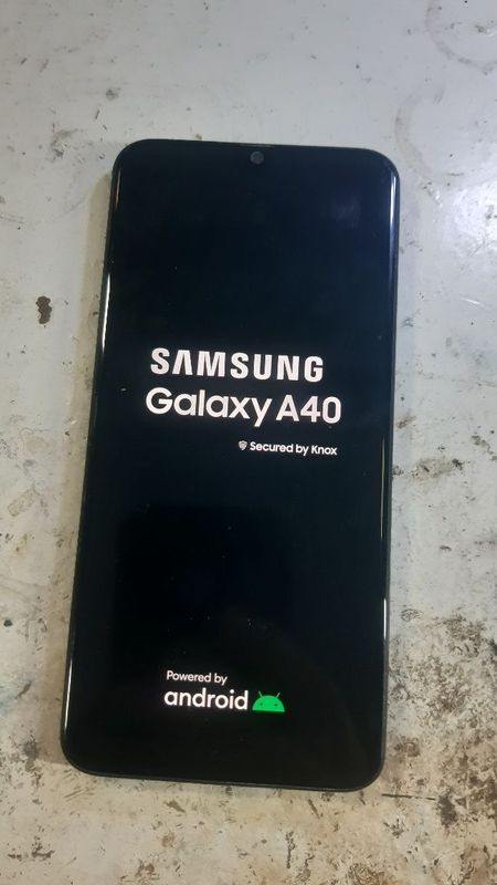 Samsung A40 sotilodi