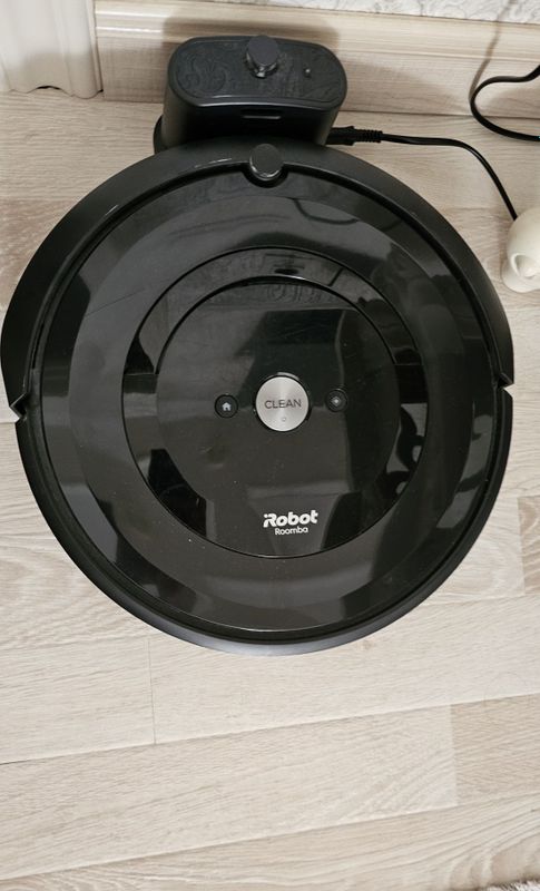 iRobot Roomba e5