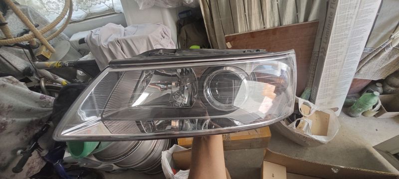 Продам фары от Hyundai Sonata Продам фары от Hyundai Sonata