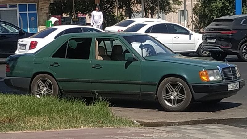 Продам Мерседес 124 Продам Мерседес 124