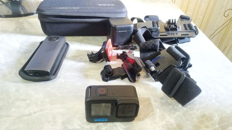 Go Pro 10 Black Hero срочно продается, есть дефект, качество до 5.3к Go Pro 10 Black Hero срочно продается, есть дефект, качество до 5.3к
