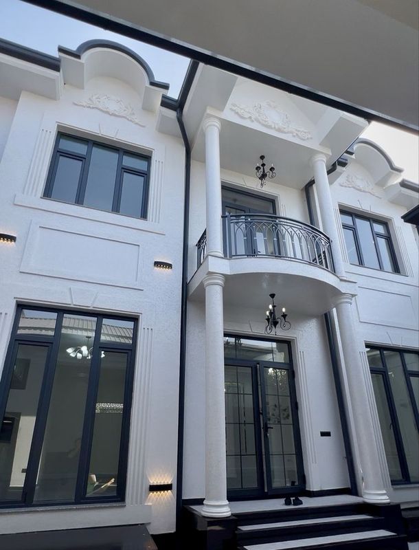 Bobodexkon Yunusobod 2,7 sotok Evro Remont 300m2, 6 xona
