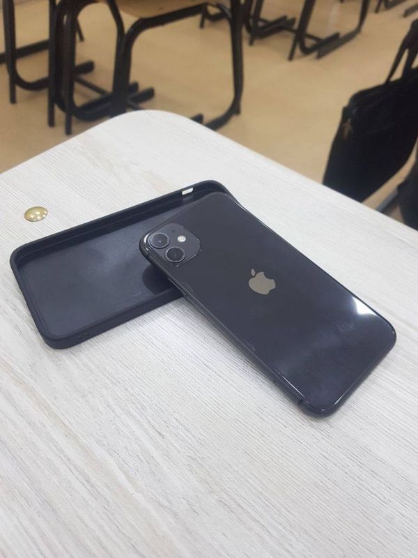 Iphone 11 64gb 78 yomkost radnoy Iphone 11 64gb 78 yomkost radnoy
