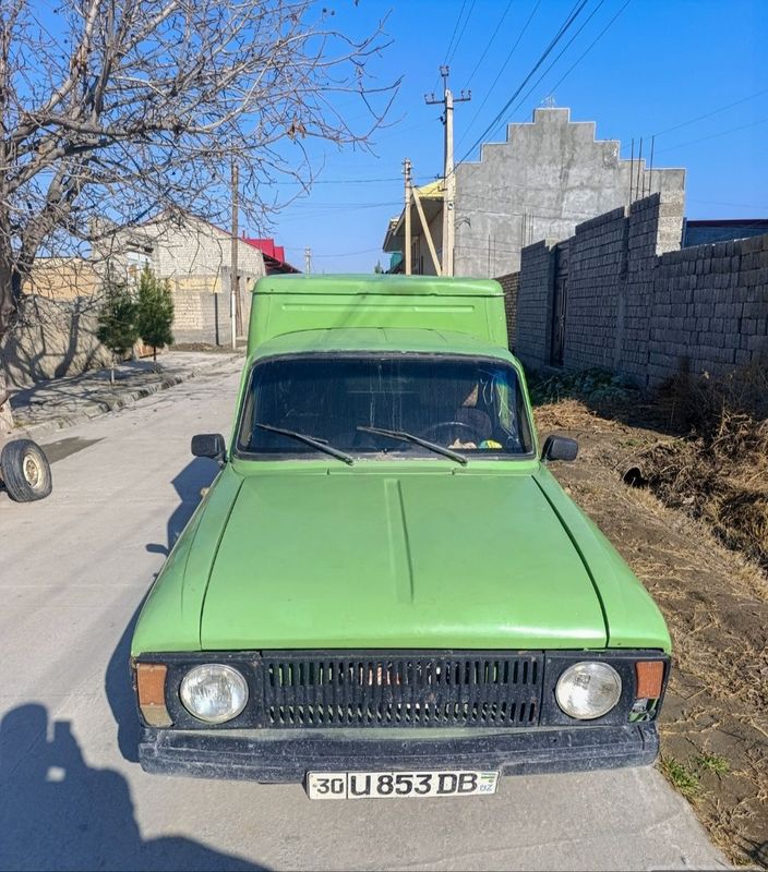 Мошина нахаду зур