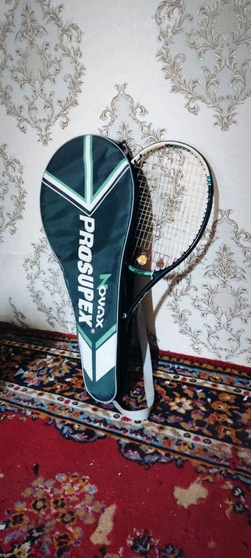 Tennis raketka profesional Tennis raketka profesional
