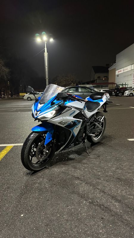 Yamaha R3 electro