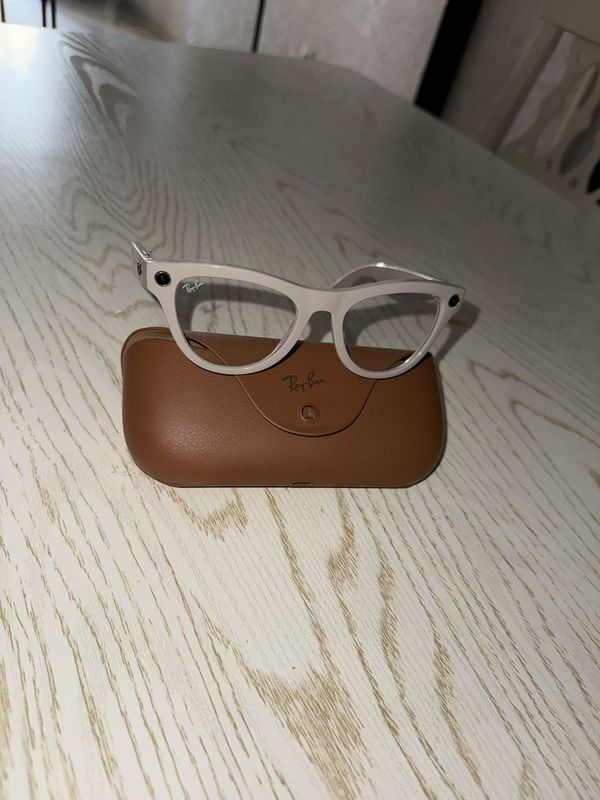 Ray ban очки хамелион , почти новые . Пользовался один раз