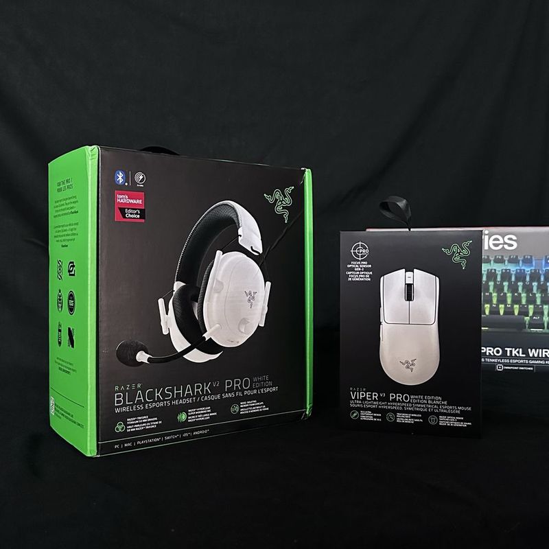 Razer Blackshark v2 pro 2023 Viper v3 pro Razer Blackshark v2 pro 2023 Viper v3 pro