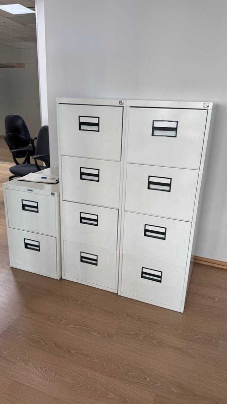 Продам файл бокс - шкаф металлический секционный Продам файл бокс - шкаф металлический секционный