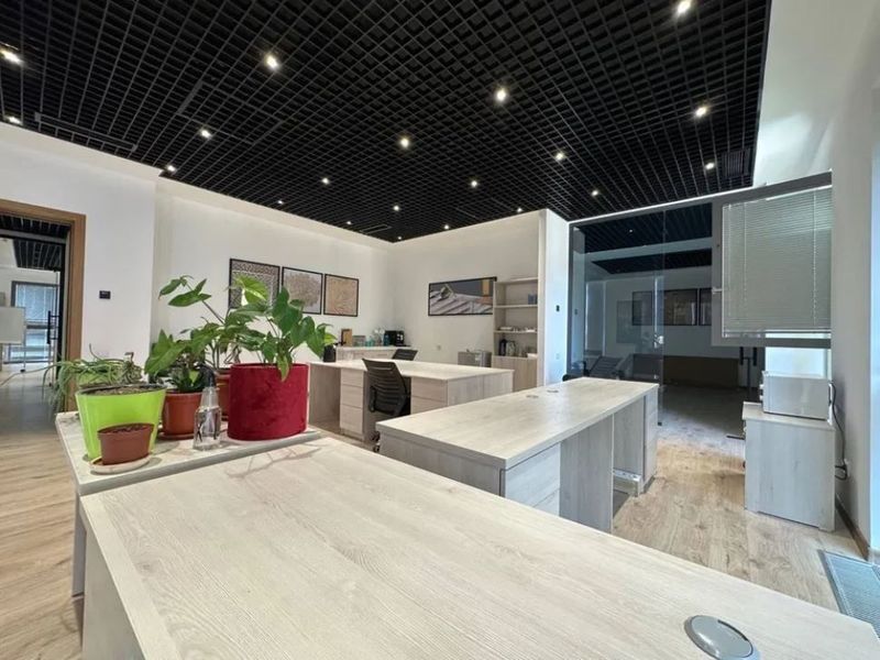 Аренда офиса на Шота Руставели. Сеул Мун. 202 м²