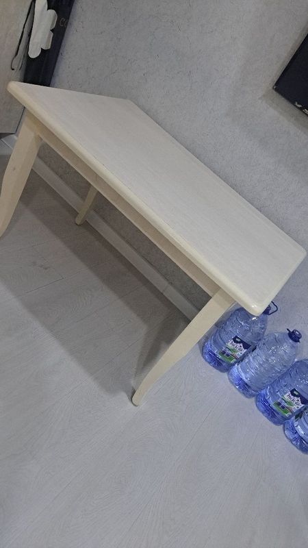 Стол 120см × 80см