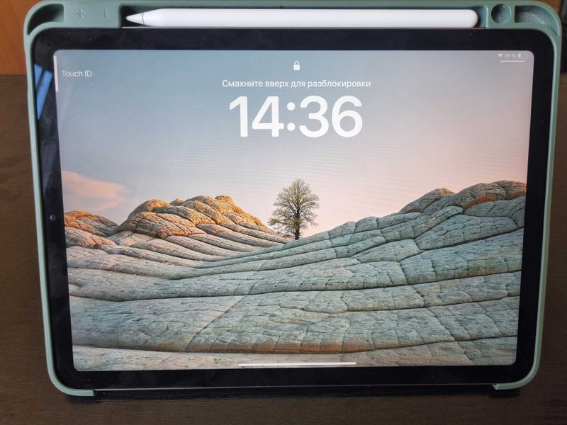 Ipad Air 5 64 GB + Apple Pencil 2 + Чехол
