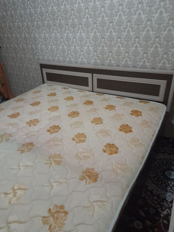 Срочна сдаеться чиланзар24квартл 2х ком кв 3этаж 350$ Срочна сдаеться чиланзар24квартл 2х ком кв 3этаж 350$