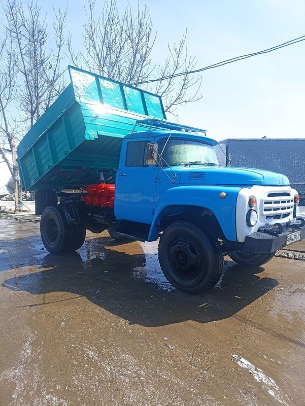 Zil 130 ural mator srochni sotiladi