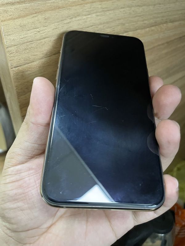 Iphone 11 pro gold Iphone 11 pro gold