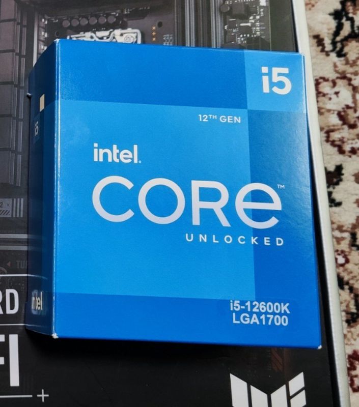 Срочно продам Intel Core i5-12600K BOX Срочно продам Intel Core i5-12600K BOX