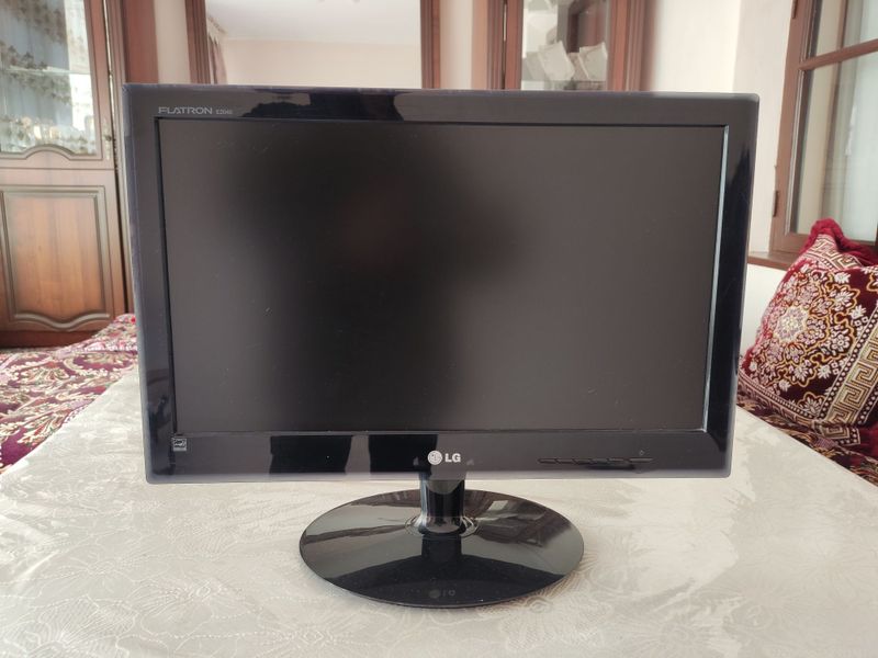 lg monitor 20 talik sotiladi