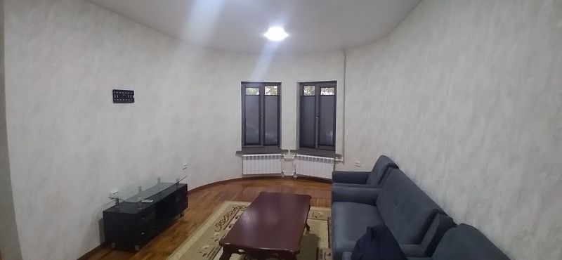 Сдаю квартиру 2/1/9 метро Айбек Сдаю квартиру 2/1/9 метро Айбек