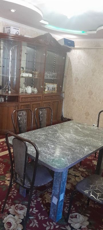 1 Стол и 6 стулчик. Новый. 1 Стол и 6 стулчик. Новый.