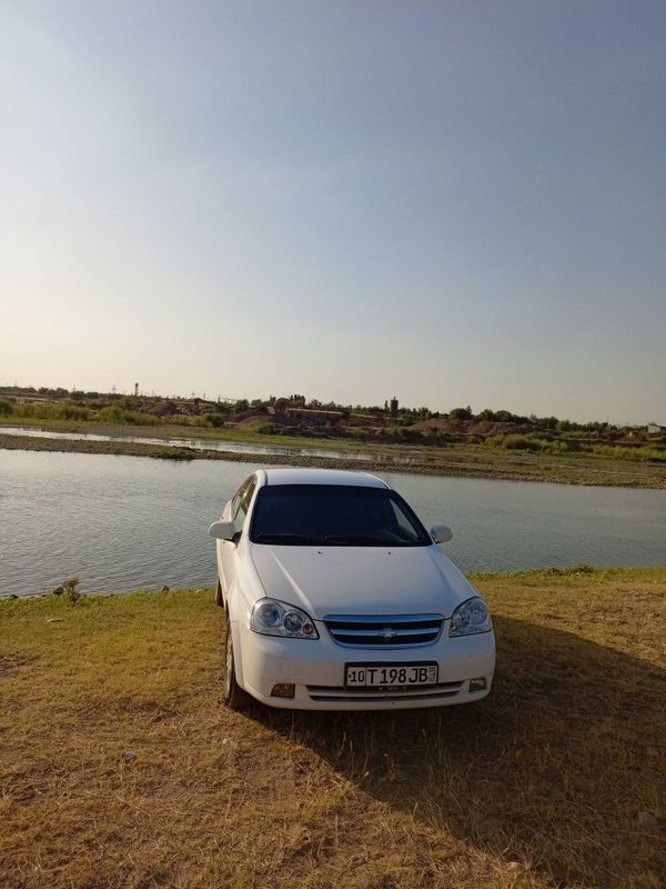 Lasetti 1.6 holati yaxshi Lasetti 1.6 holati yaxshi