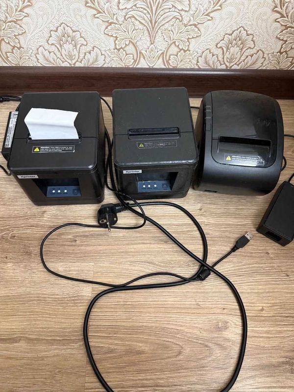 Продам б/у мини термопринтеры для чеков 3 шт в отличном состоянии. Продам б/у мини термопринтеры для чеков 3 шт в отличном состоянии.