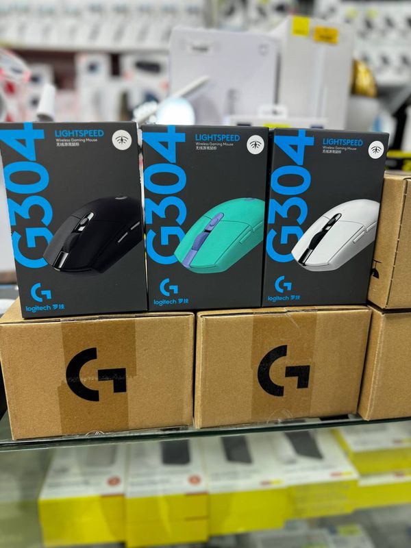 Logitech G304 Logitech G304