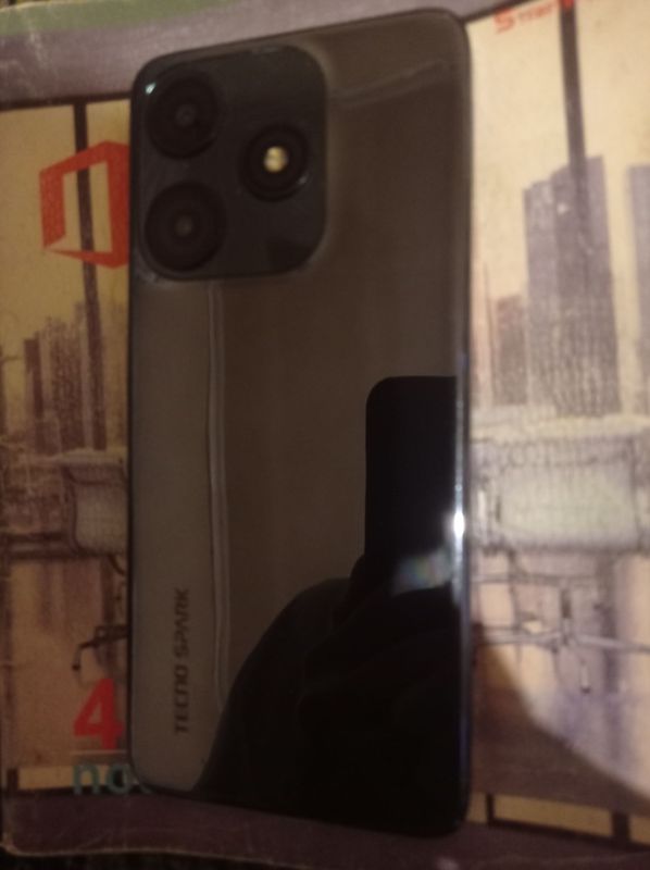 Tecno spark 10C 8/128gb sotladi srochna Tecno spark 10C 8/128gb sotladi srochna