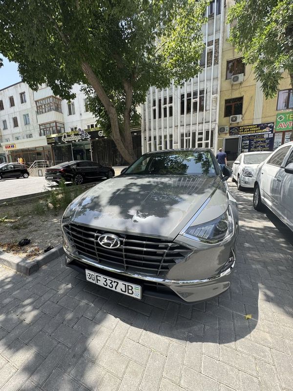 Hyundai sanata sotiladi Hyundai sanata sotiladi