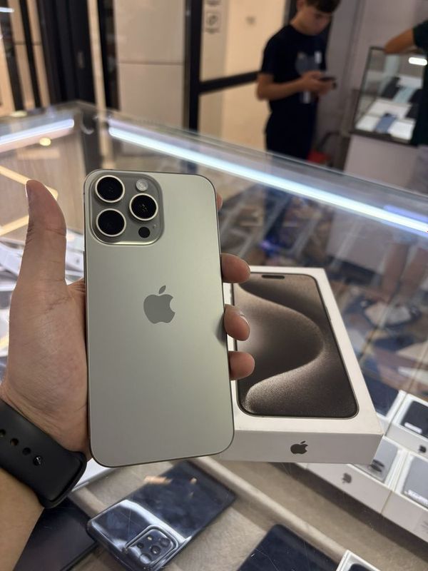 iPhone 15 Pro Max 256 gb natural 100% iPhone 15 Pro Max 256 gb natural 100%