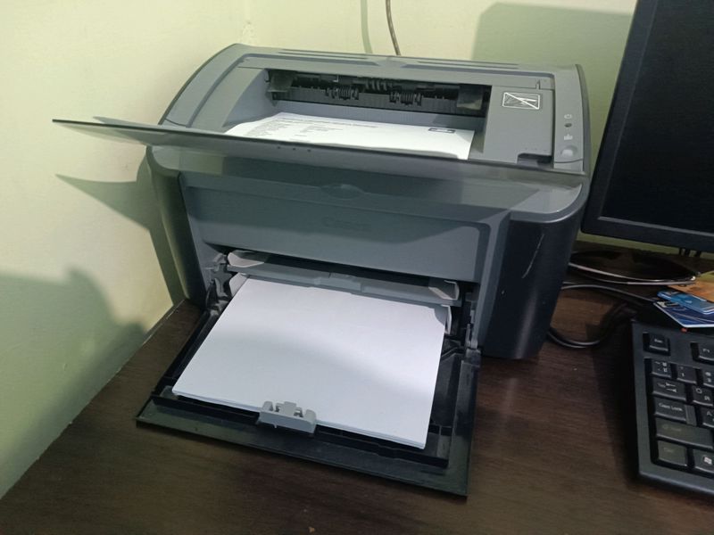 Принтер Canon 2900b Принтер Canon 2900b