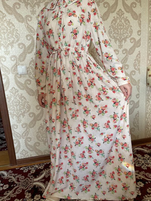 Xtoy koylak yengi kiyilmagan 52 54 razmer 150 ming