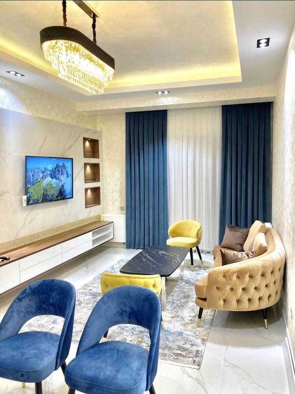 Сдаётся квартира 2/4/8 Жк Гарденс 70м2 (ани)
