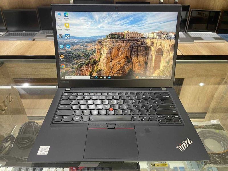 Lenovo ThinkPad T14 Gen 1 Core i7-10610U ram 16 ssd 256 Lenovo ThinkPad T14 Gen 1 Core i7-10610U ram 16 ssd 256