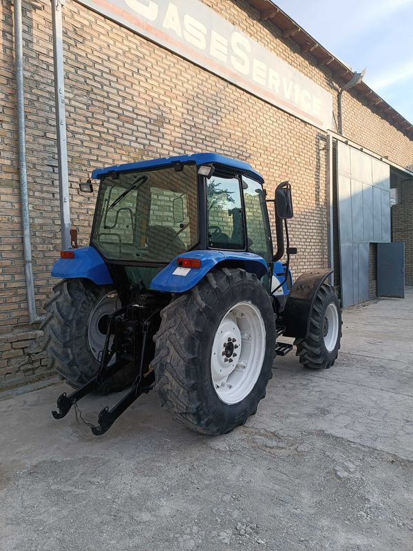 Трактор New Holland TL110A Трактор New Holland TL110A