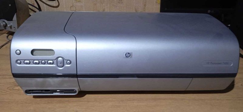 Продам принтер HP Photosmart 7450 Продам принтер HP Photosmart 7450