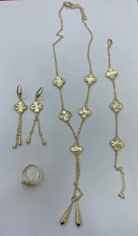 Van cleef nabor turkiyaniki Van cleef nabor turkiyaniki