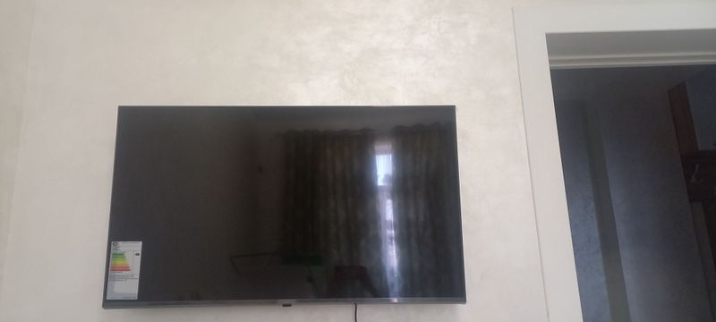 Телевизор LG 43 (Смарт) Телевизор LG 43 (Смарт)