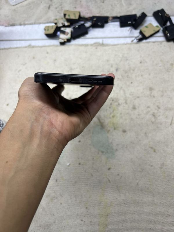 Redmi 13C tinu hich qati alishmagan Redmi 13C tinu hich qati alishmagan