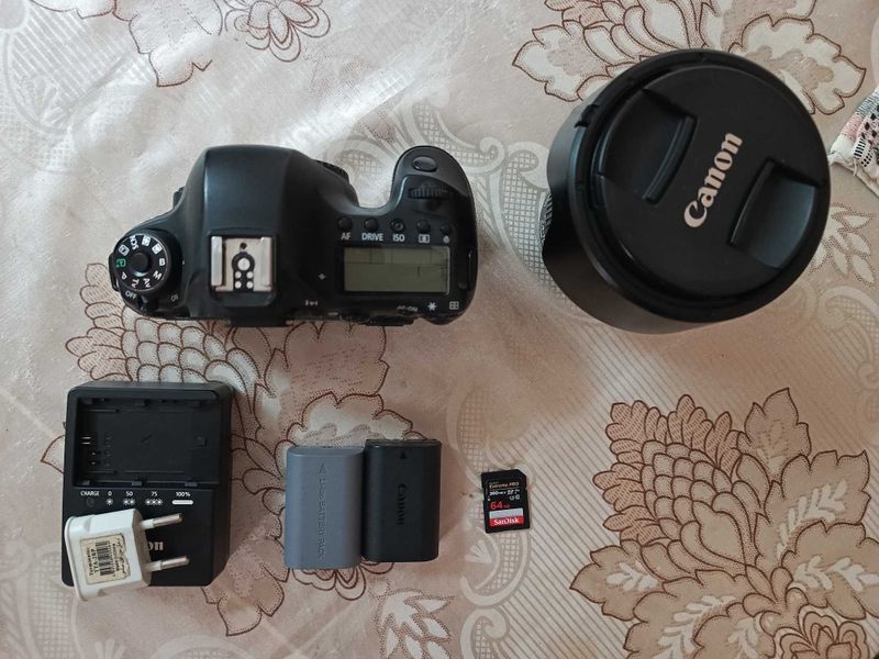 Canon EOS 6D sotiladi