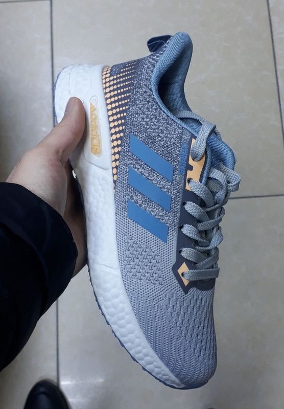 Кроссовки летние дышащие adidas