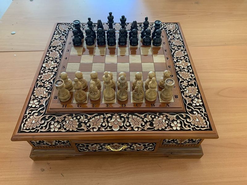 Shaxmat 40/40 yong’oq daraxtidan Shaxmat 40/40 yong’oq daraxtidan