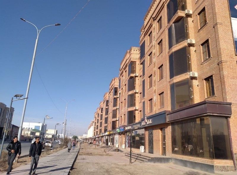 Қала орайынан кватира сатылады. Қала орайынан кватира сатылады.