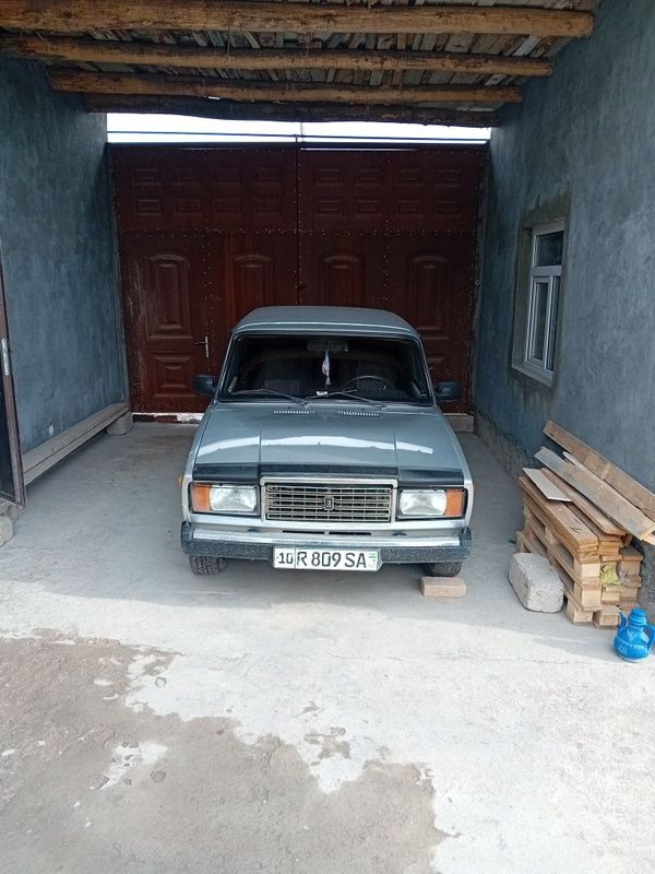 Lada 2107 gaz va binzin