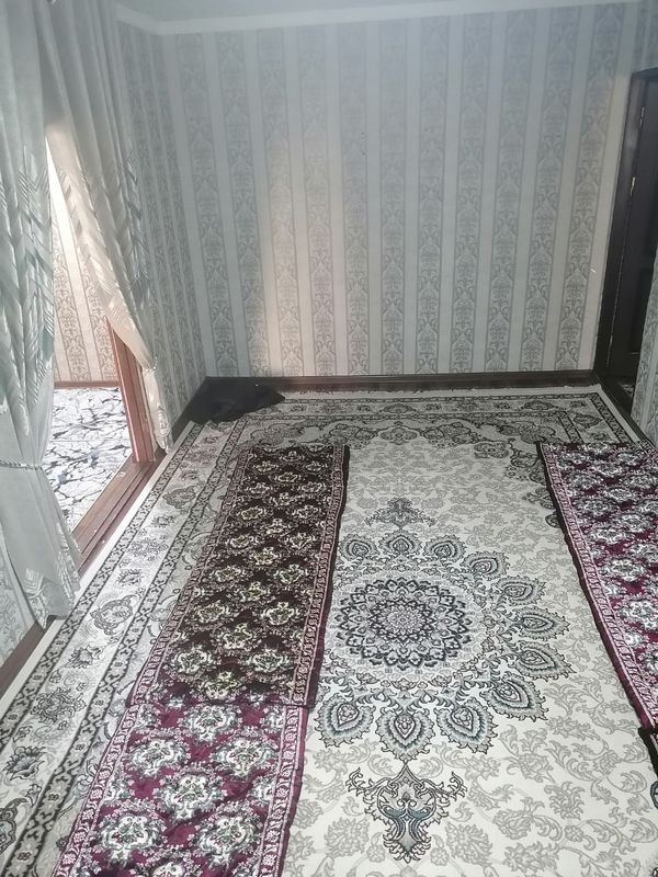 2-этажда жойлашган 2 хонали квартира ижарага берилади