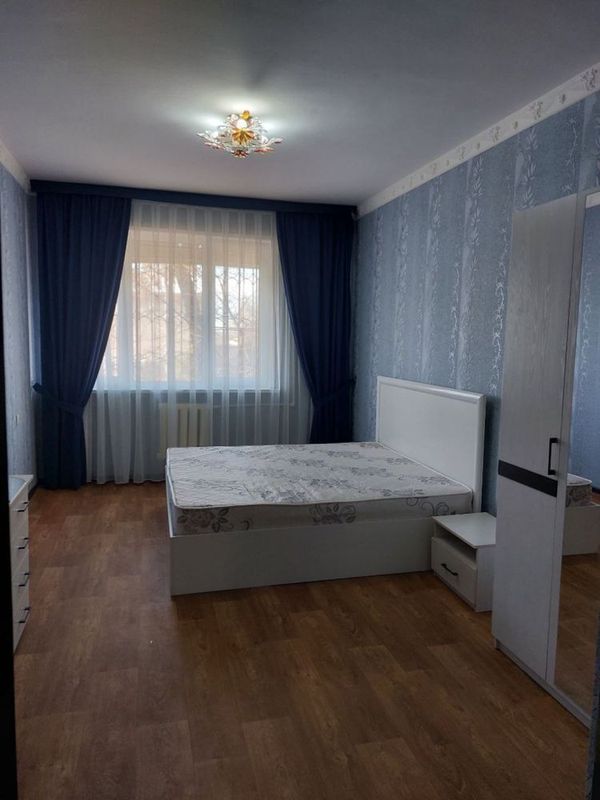 Максим Горкий Художников 3/2/5 550$+200$ депазит