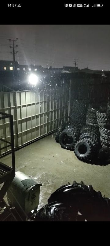 Darvoza, temir list, katta sex skladlarga Darvoza, temir list, katta sex skladlarga