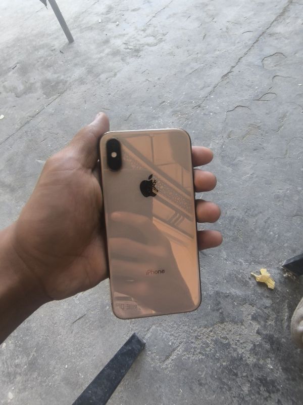 Iphone xs sotiladi Iphone xs sotiladi